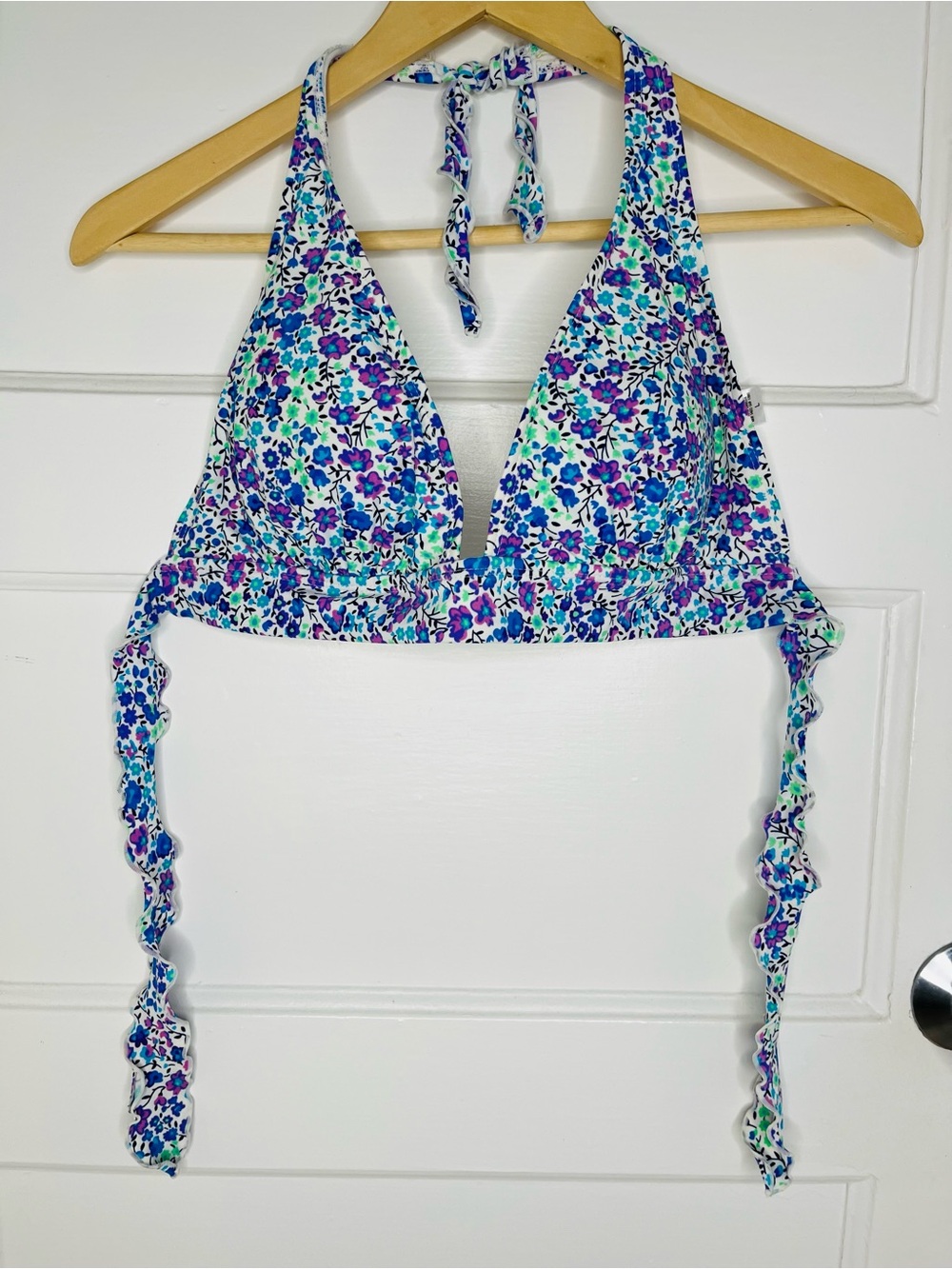 Old Navy Women’s Floral Bikini Top in Aqua & Purple